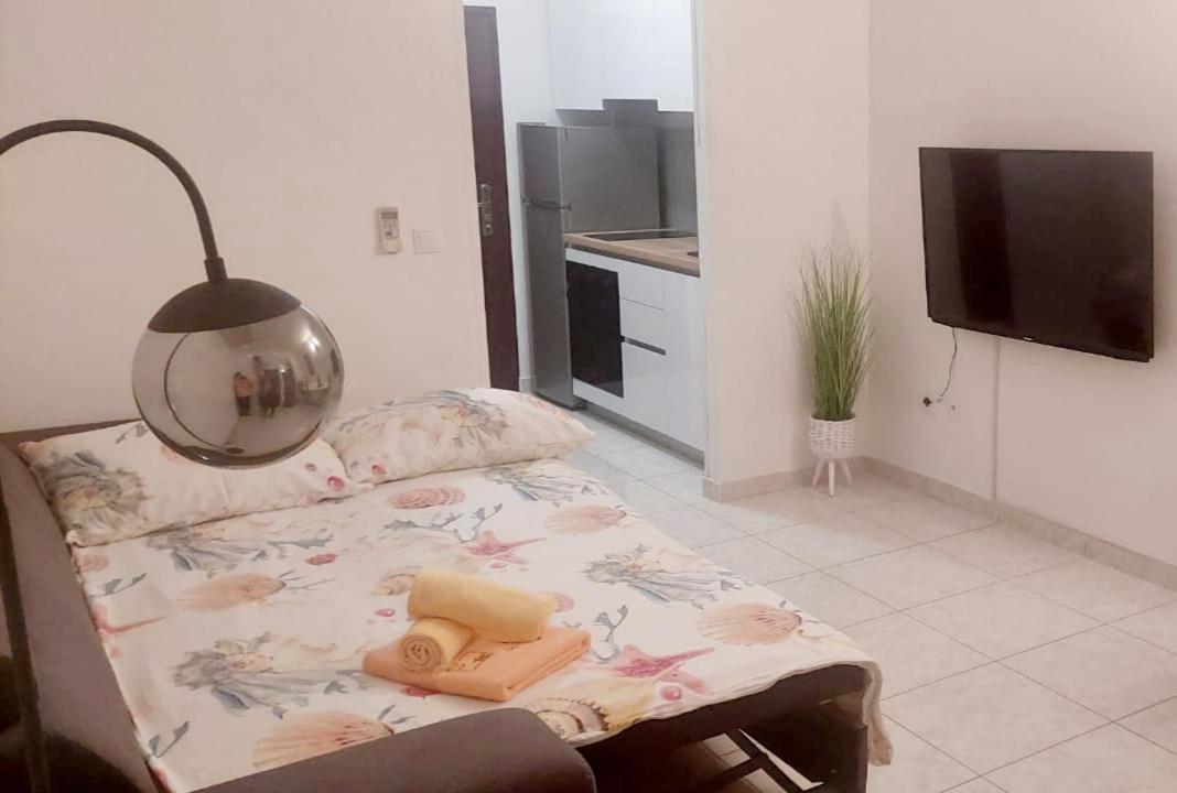 Mihaela Studio Apartmans 150M Near The Beach คาชเตลา ภายนอก รูปภาพ