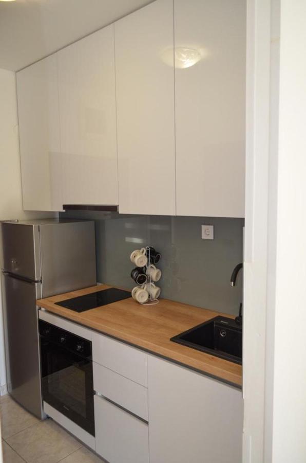Mihaela Studio Apartmans 150M Near The Beach คาชเตลา ภายนอก รูปภาพ