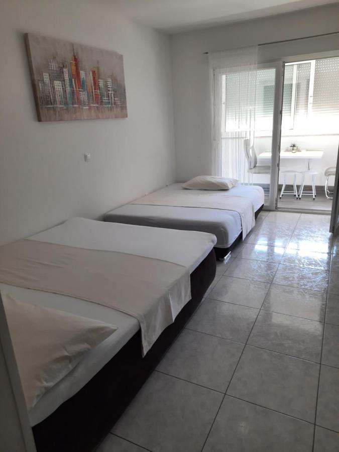 Mihaela Studio Apartmans 150M Near The Beach คาชเตลา ภายนอก รูปภาพ