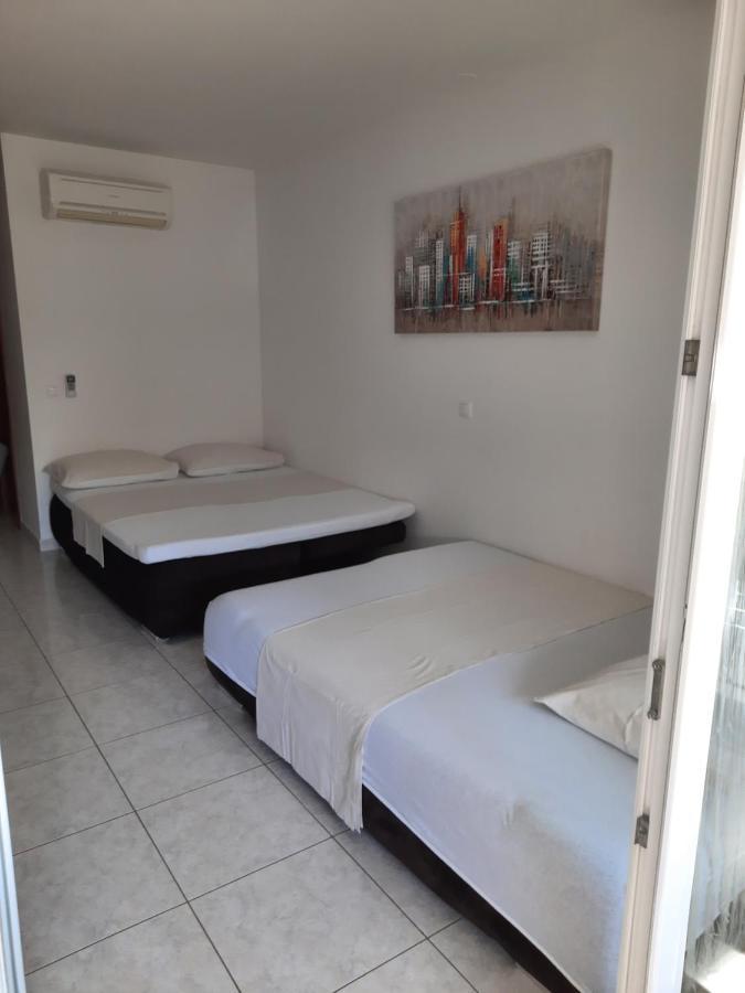 Mihaela Studio Apartmans 150M Near The Beach คาชเตลา ภายนอก รูปภาพ