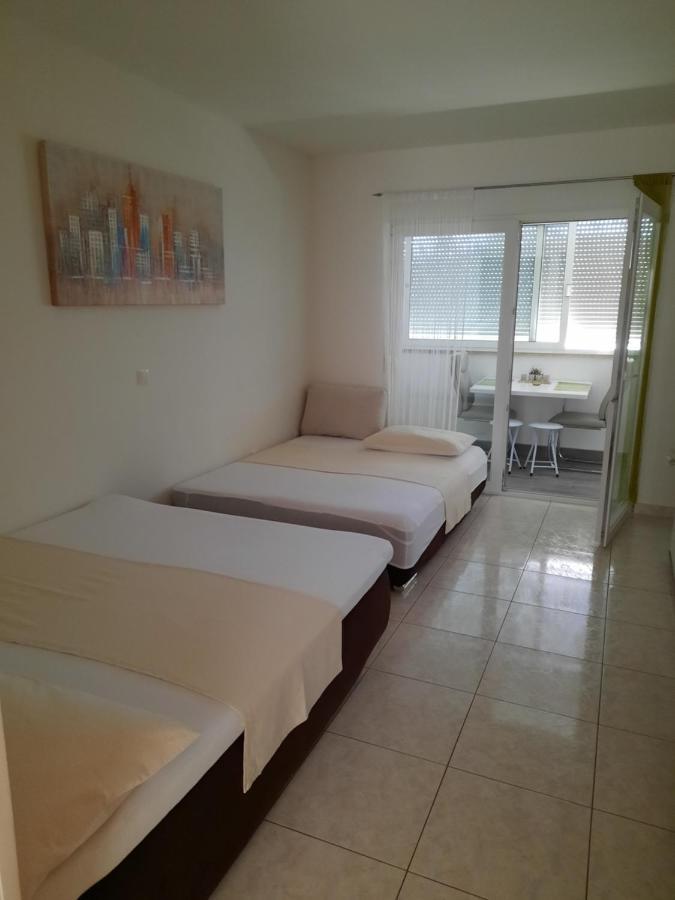 Mihaela Studio Apartmans 150M Near The Beach คาชเตลา ภายนอก รูปภาพ